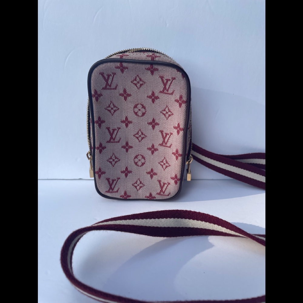 Louis Vuitton monogram mini cerise cavas